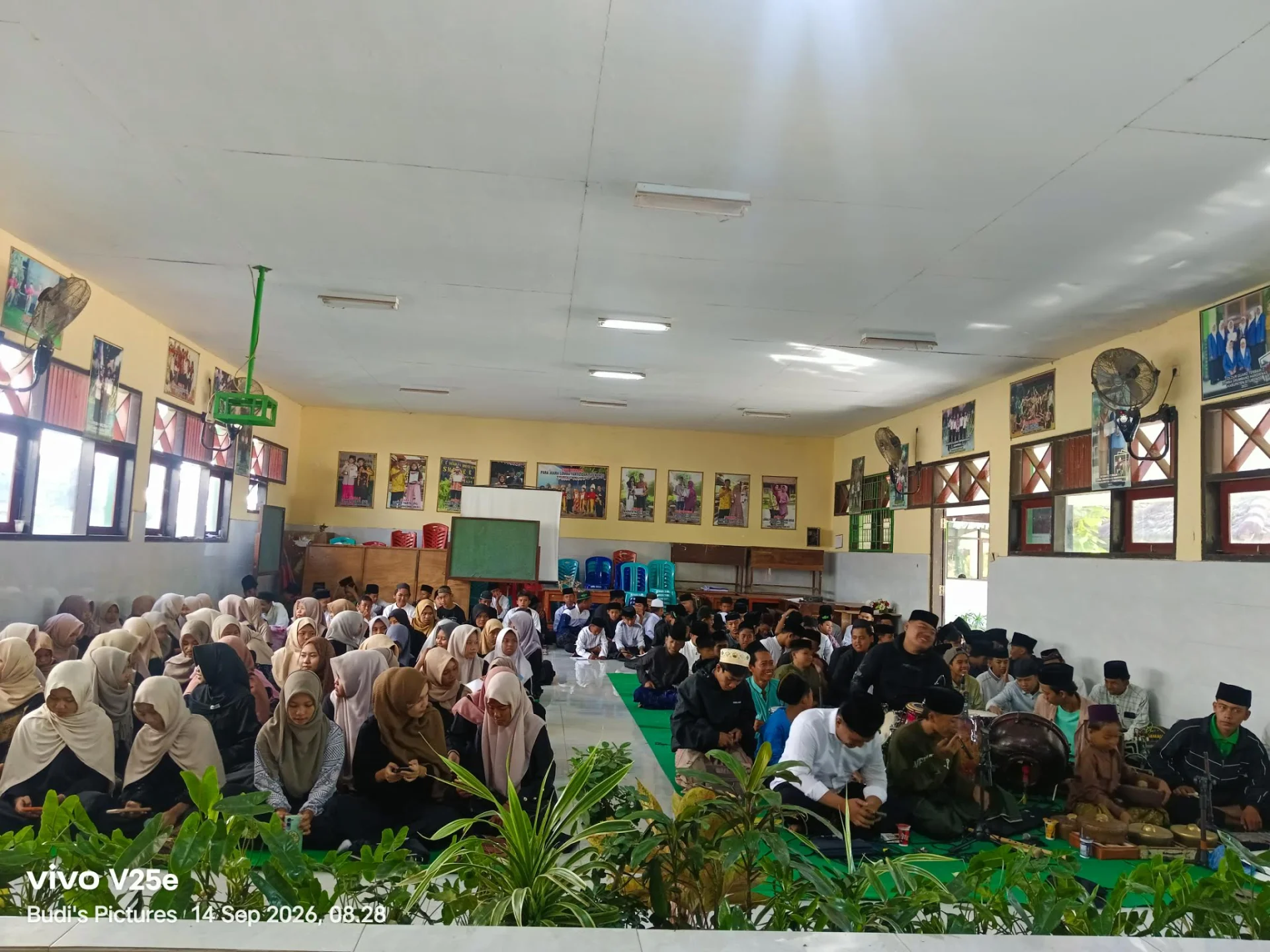Menyambut Hari Santri Nasional 2026, Sekolah Gelar Rangkaian Kegiatan Religius dan Upacara Bendera